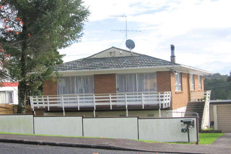 Photo of property in 59 Lincoln Park Avenue, Massey, Auckland, 0614