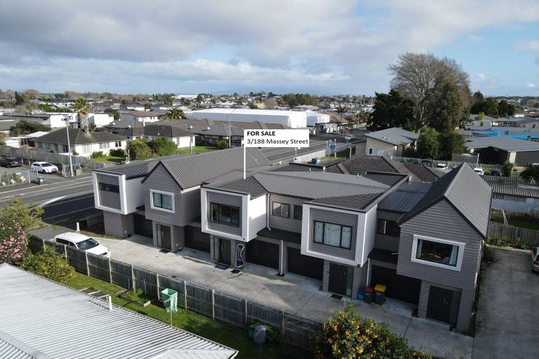 Photo of property in 188u3 Massey Street, Frankton, Hamilton, 3204