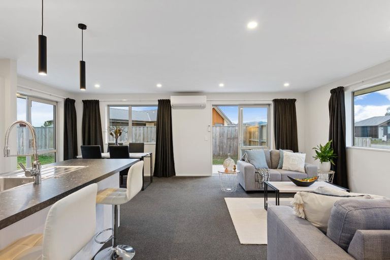 Photo of property in 34 Hilton Drive, Amberley, 7410