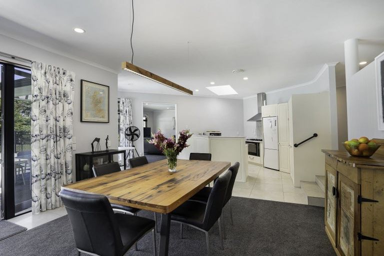 Photo of property in 13c Reading Street, Greytown, 5712