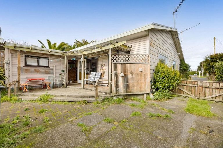 Photo of property in 288 South Road, Hawera, 4610