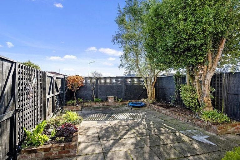 Photo of property in 1/26 Apollo Place, Papanui, Christchurch, 8052