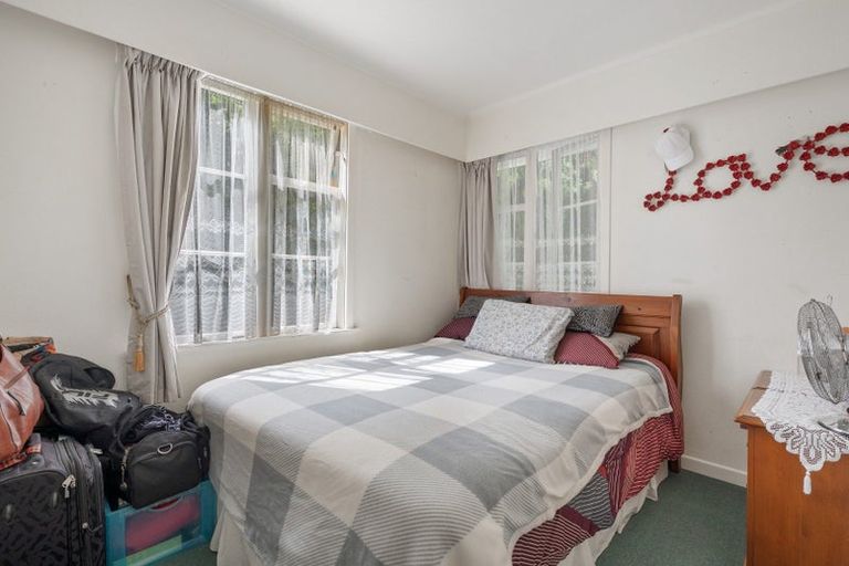 Photo of property in 130a Awaroa Road, Helensville, 0800