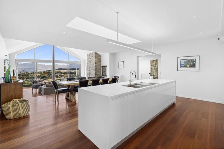 Photo of property in 13 Highfield Ridge, Wanaka, 9305