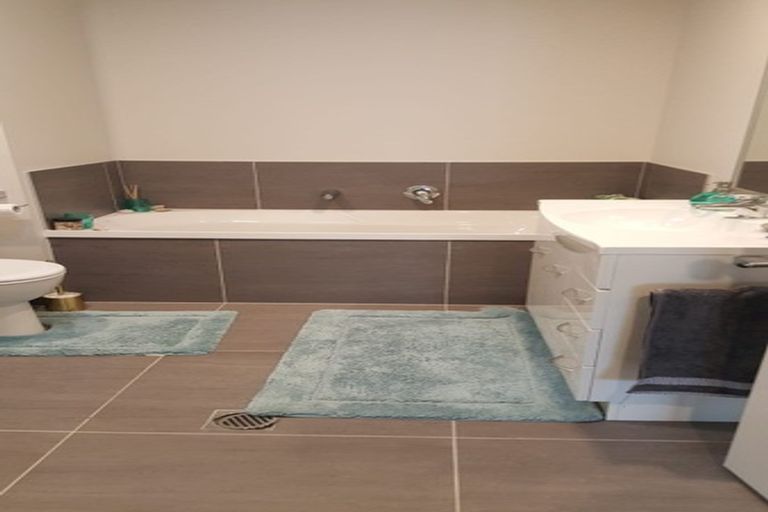 Photo of property in 49 Treestump Road, Takanini, 2112