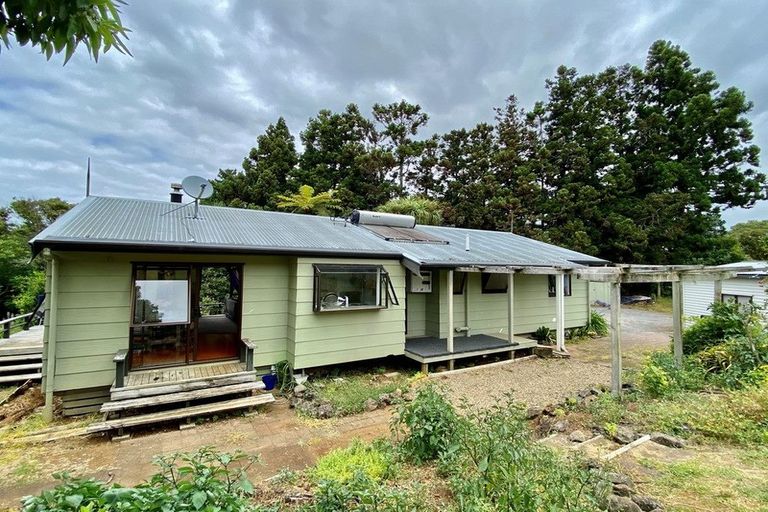 Photo of property in 1 Glenbervie Crescent, Massey, Auckland, 0614