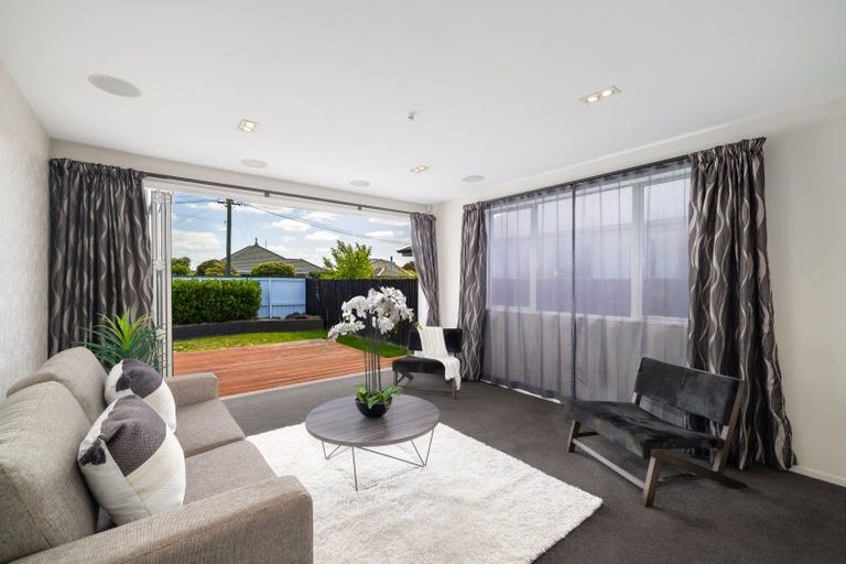 Photo of property in 33 Reginald Street, Burwood, Christchurch, 8083