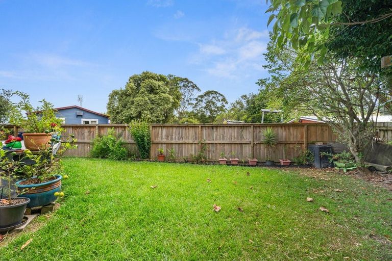 Photo of property in 130a Awaroa Road, Helensville, 0800