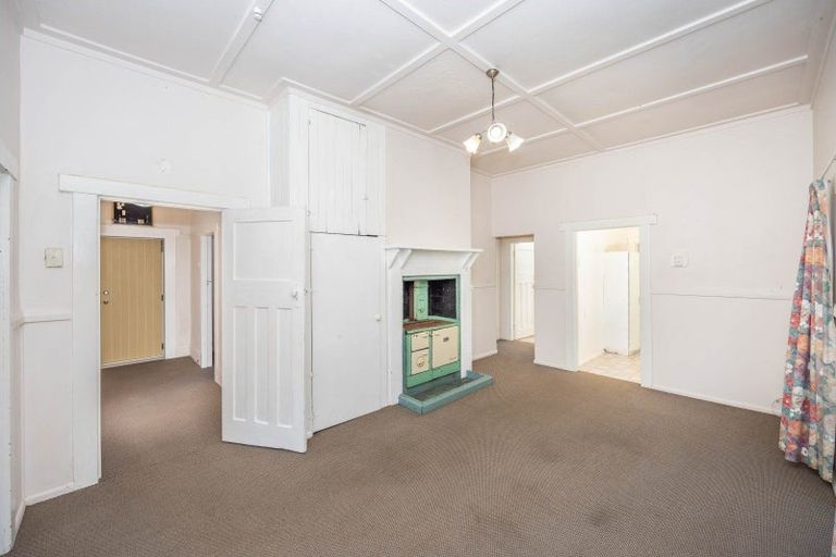 Photo of property in 194 Great South Road, Huntly, 3700