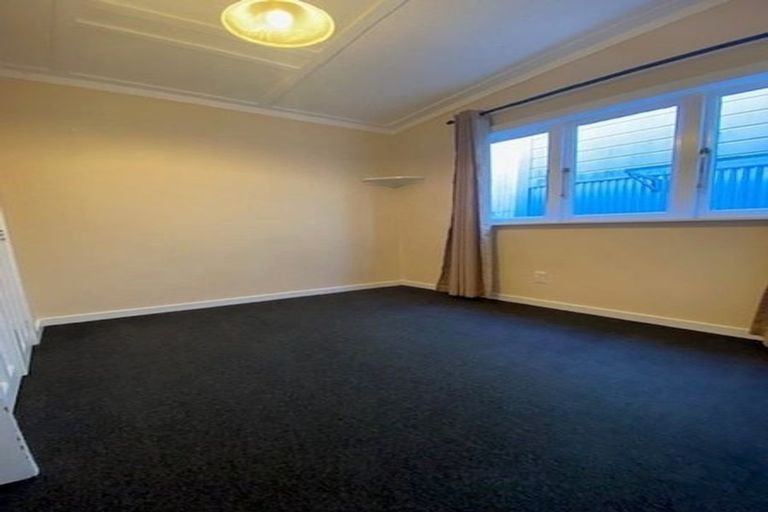 Photo of property in 2 Chaucer Road, Hospital Hill, Napier, 4110