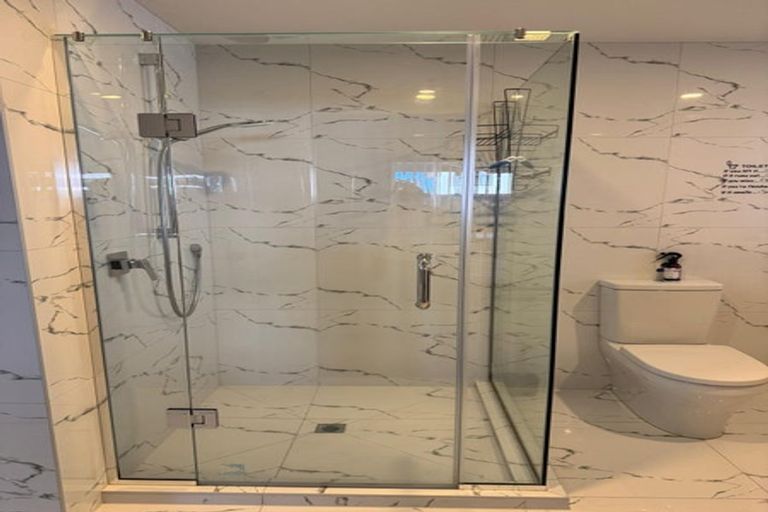 Photo of property in 714a Massey Road, Mangere, Auckland, 2022