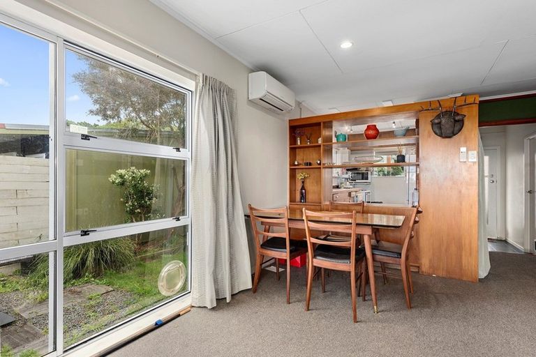 Photo of property in 2-3 Pine Tree Lane, Korokoro, Lower Hutt, 5012