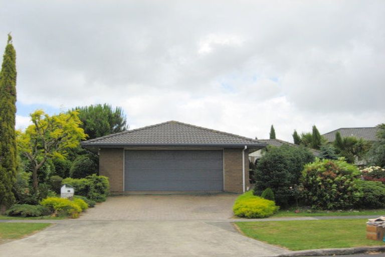 Photo of property in 27 Longford Park Drive, Takanini, 2112