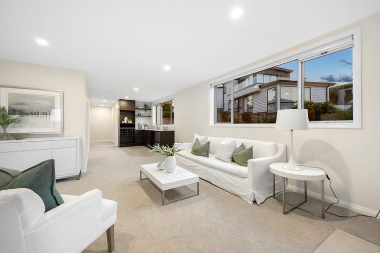 Photo of property in 7 Bounty Road, Long Bay, Auckland, 0630