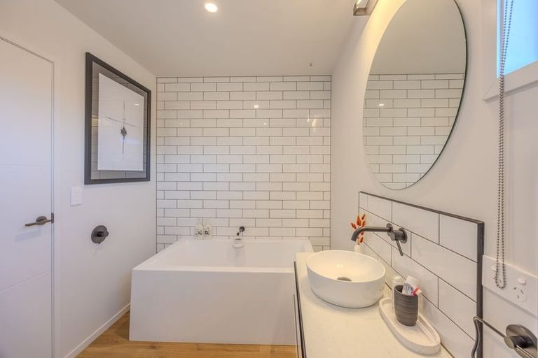 Photo of property in 7 Hebbard Court, Albert Town, Wanaka, 9305