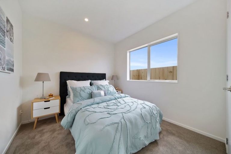 Photo of property in 8 Nola Dawn Avenue, Papakura, 2110