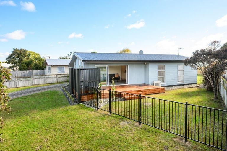 Photo of property in 9 Pinedale Parade, Milson, Palmerston North, 4414