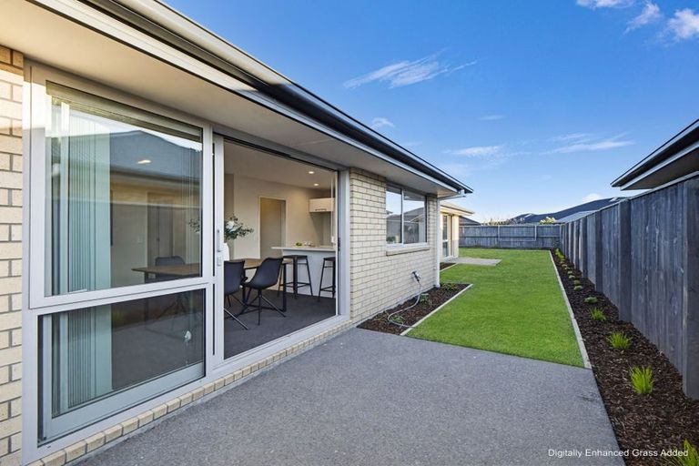 Photo of property in 35 Sutherland Drive, Kaiapoi, 7630