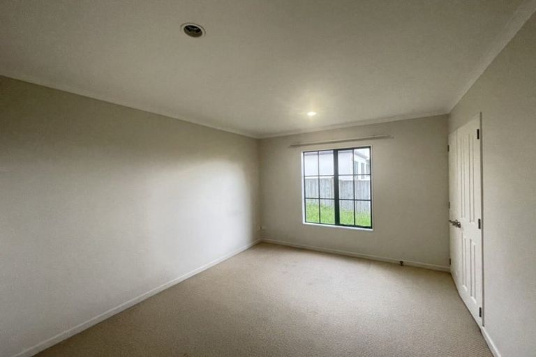 Photo of property in 459 Old Te Atatu Road, Te Atatu Peninsula, Auckland, 0610