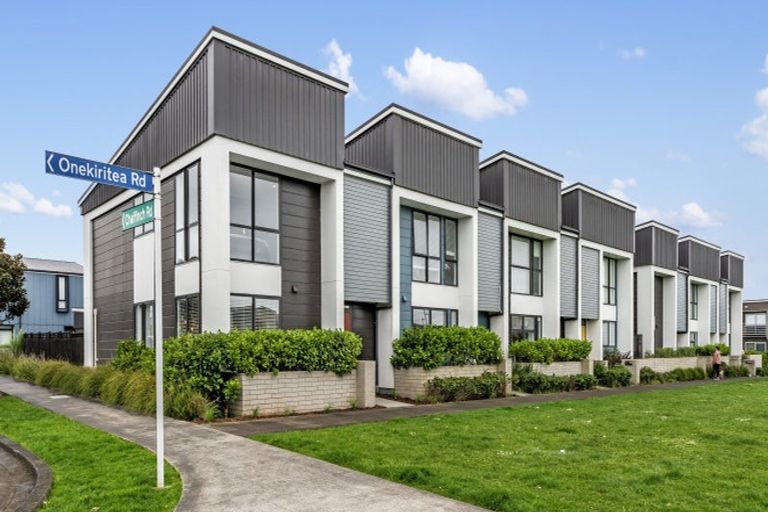 Photo of property in 2 Rangihina Road, Hobsonville, Auckland, 0616