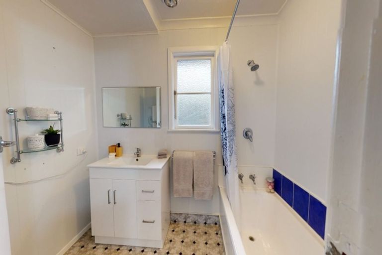 Photo of property in 86 Manuka Street, Castlecliff, Whanganui, 4501