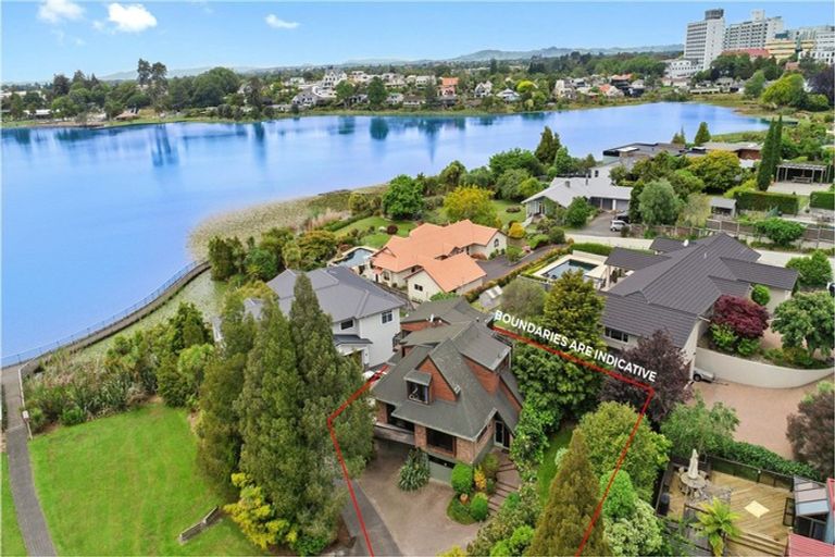 Photo of property in 118b Lake Crescent, Hamilton Lake, Hamilton, 3204