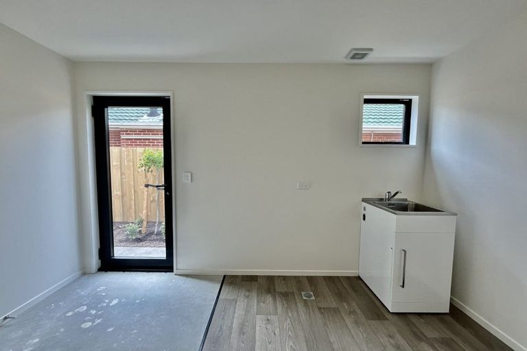 Photo of property in 2/27 Evesham Crescent, Spreydon, Christchurch, 8024