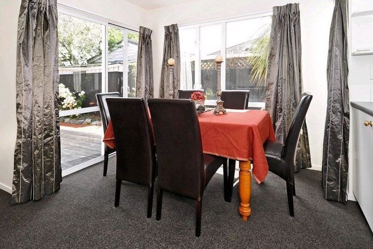 Photo of property in 22a Hay Street, Bromley, Christchurch, 8062
