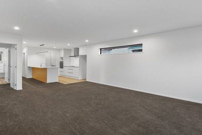 Photo of property in 2/14 Woodhouse Street, Linwood, Christchurch, 8062