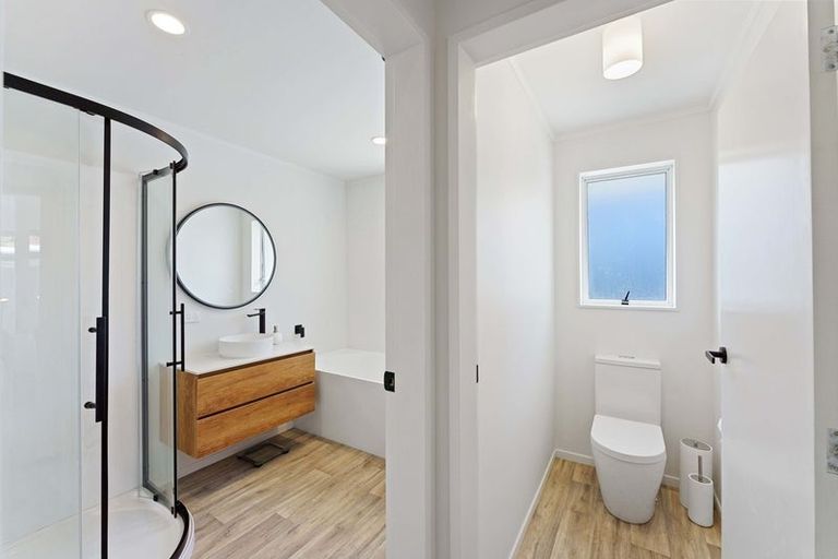 Photo of property in 48a Ngaio Road, Waikanae, 5036