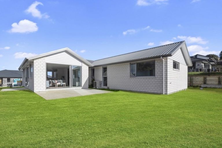 Photo of property in 2 Kainui Heights, Kamo, 0112