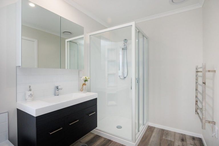 Photo of property in 103 Botanical Road, Takaro, Palmerston North, 4412