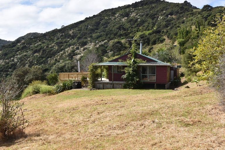 Photo of property in 2762 Kaipara Coast Highway, Glorit, Warkworth, 0984