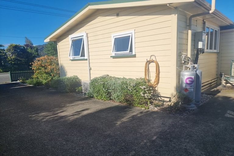 Photo of property in 7 Hampden Street, Murchison, 7007