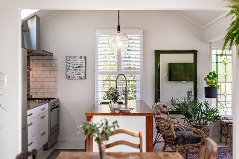 Photo of property in 3 Sand Track, Paekakariki, 5034