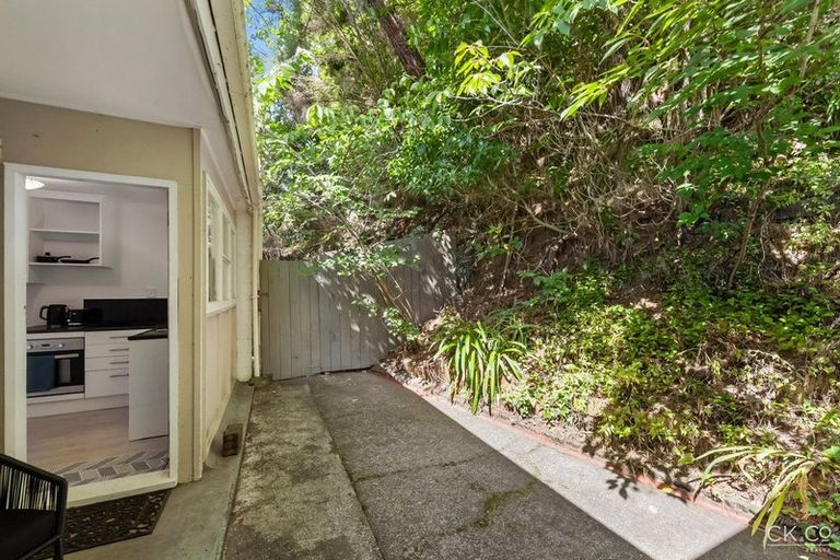 Photo of property in 2/26 Deller Grove, Silverstream, Upper Hutt, 5019