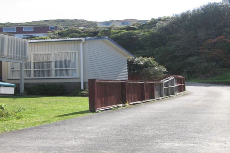 Photo of property in 42a Truscott Avenue, Johnsonville, Wellington, 6037