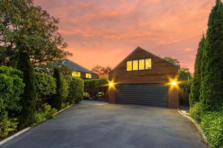 Photo of property in 7 Glandovey Road, Fendalton, Christchurch, 8052