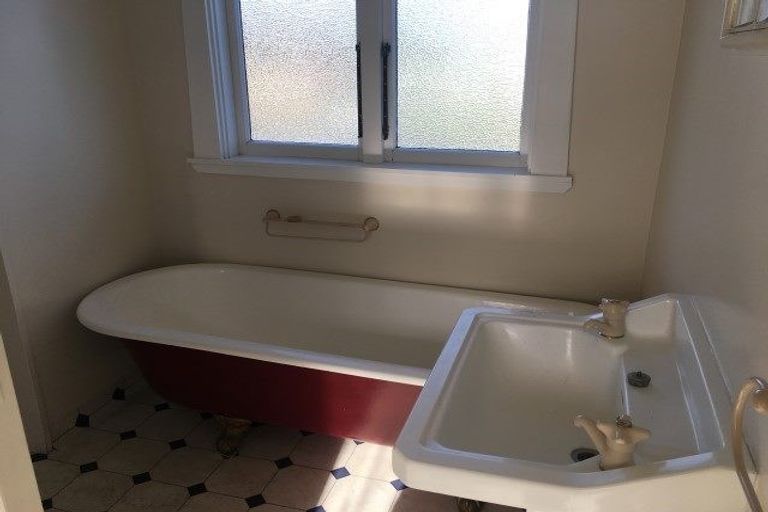 Photo of property in 70 Sale Street, Hokitika, 7810