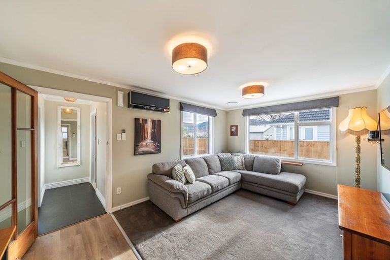 Photo of property in 15 Liverpool Street, Trentham, Upper Hutt, 5018