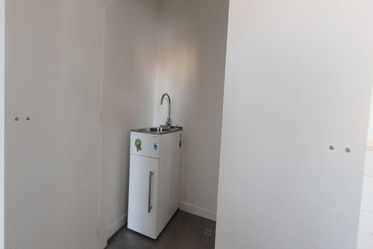 Photo of property in 88 Ara Paiwhenua, Tawa, Wellington, 5028