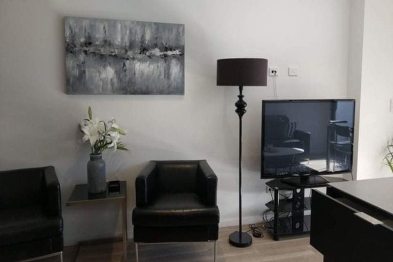 Photo of property in 138b Holly Road, St Albans, Christchurch, 8014