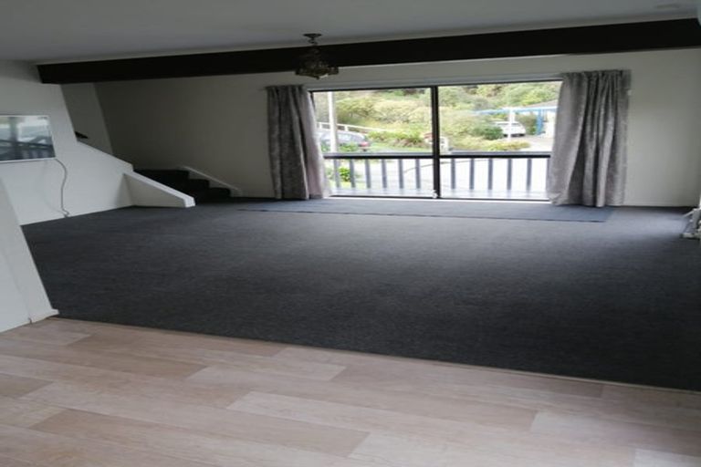 Photo of property in 5 Appleton Place, Karori, Wellington, 6012
