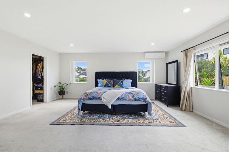 Photo of property in 21 San Prospero Crescent, Henderson, Auckland, 0612
