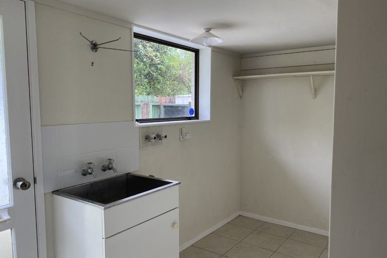 Photo of property in 28a Rewarewa Crescent, Waikanae, 5036