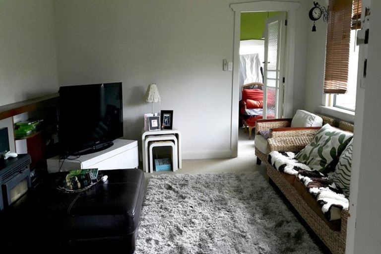 Photo of property in 35 Memorial Avenue, Ilam, Christchurch, 8053