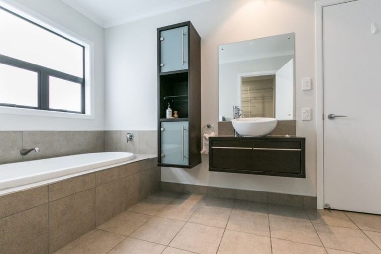 Photo of property in 137 Gloucester Street, Taradale, Napier, 4112