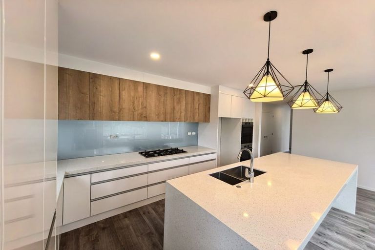 Photo of property in 8b Albany Highway, Greenhithe, Auckland, 0632