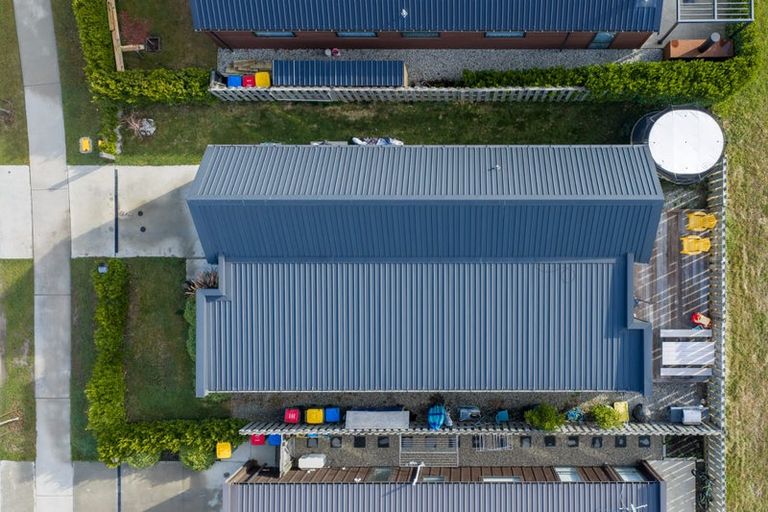 Photo of property in 52 Obelisk Street, Wanaka, 9305