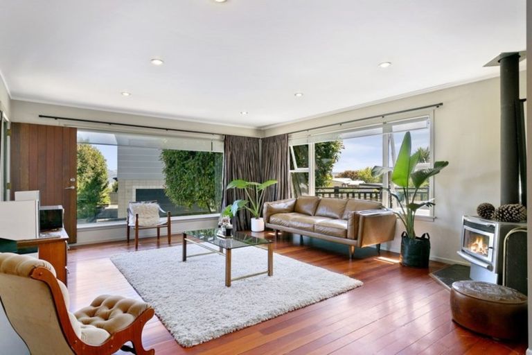 Photo of property in 48 Shepherd Road, Waipahihi, Taupo, 3330